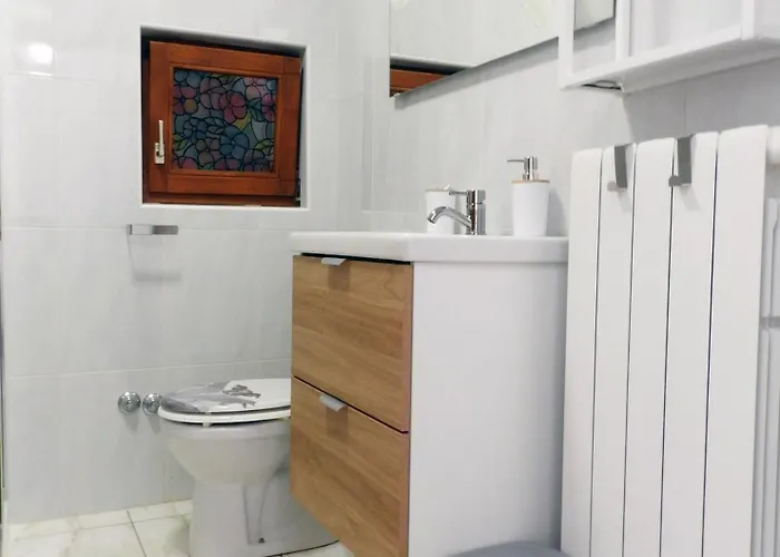 Ines- Stinjan Appartement